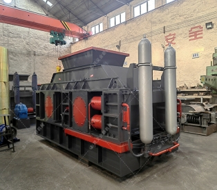 2PG1500x800直連式液壓對輥破碎機發往新疆 2PG1500x800直連式液壓對輥破碎機發往新疆